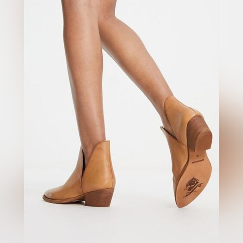 Free People Charmed Double V Ankle Boot Size 38 - Picture 3 of 12